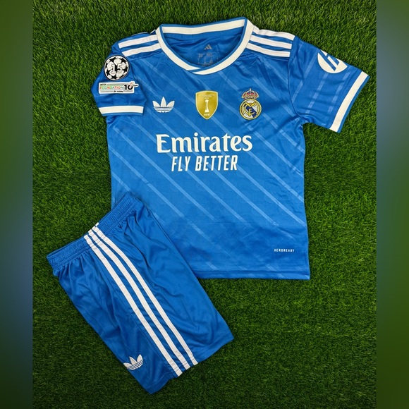 •END OF MONTH SALE• NEW CLUB REAL MADRID THIRD KIT MBAPPE KIDS SET! - Picture 1 of 5